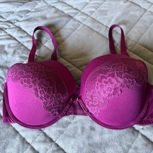 Maidenform 40D Maroon/Purple Lace Push Up Bra
